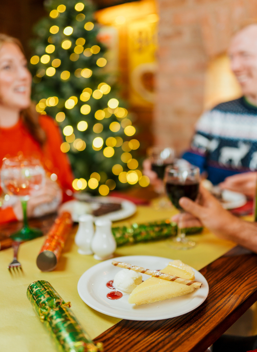 Festive Lunch & Dinner at The Woodman in Dudley